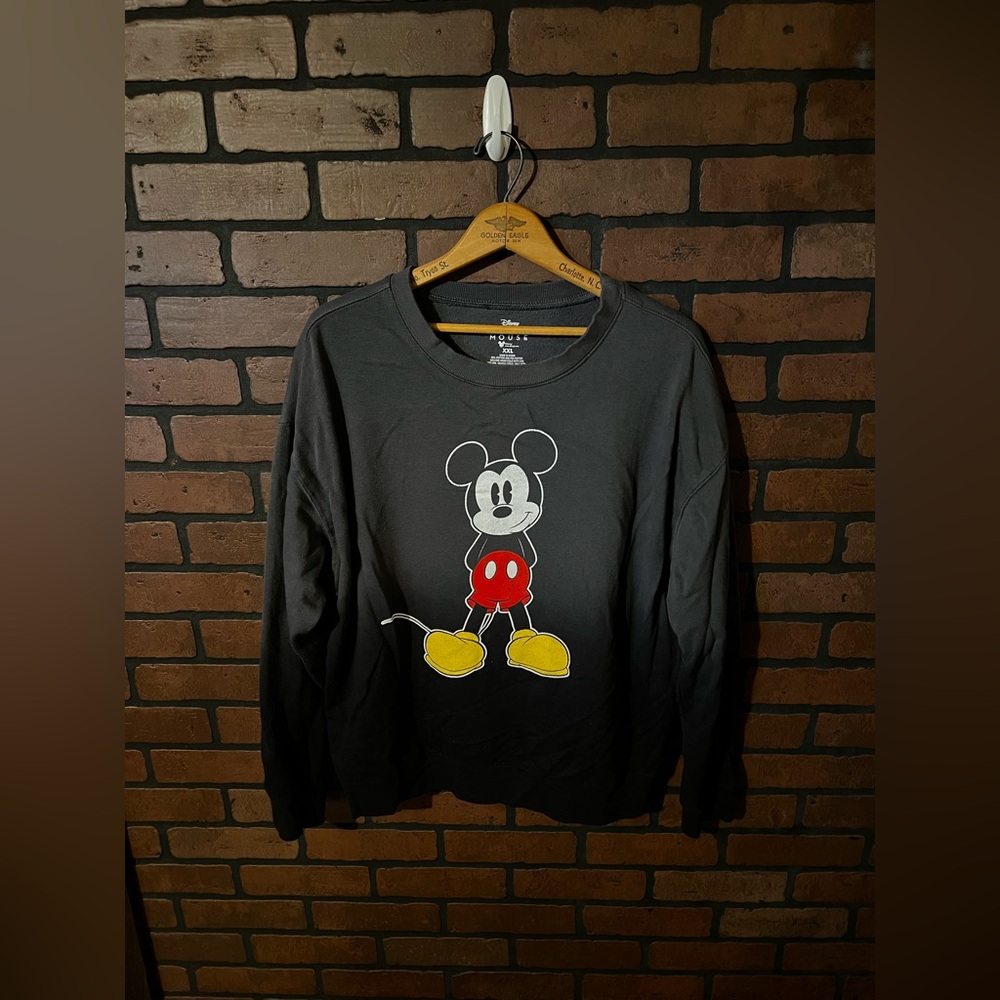 Disney XXL Women’s Mickey Mouse Sweatshirt